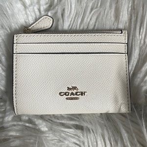 Coach ID wallet